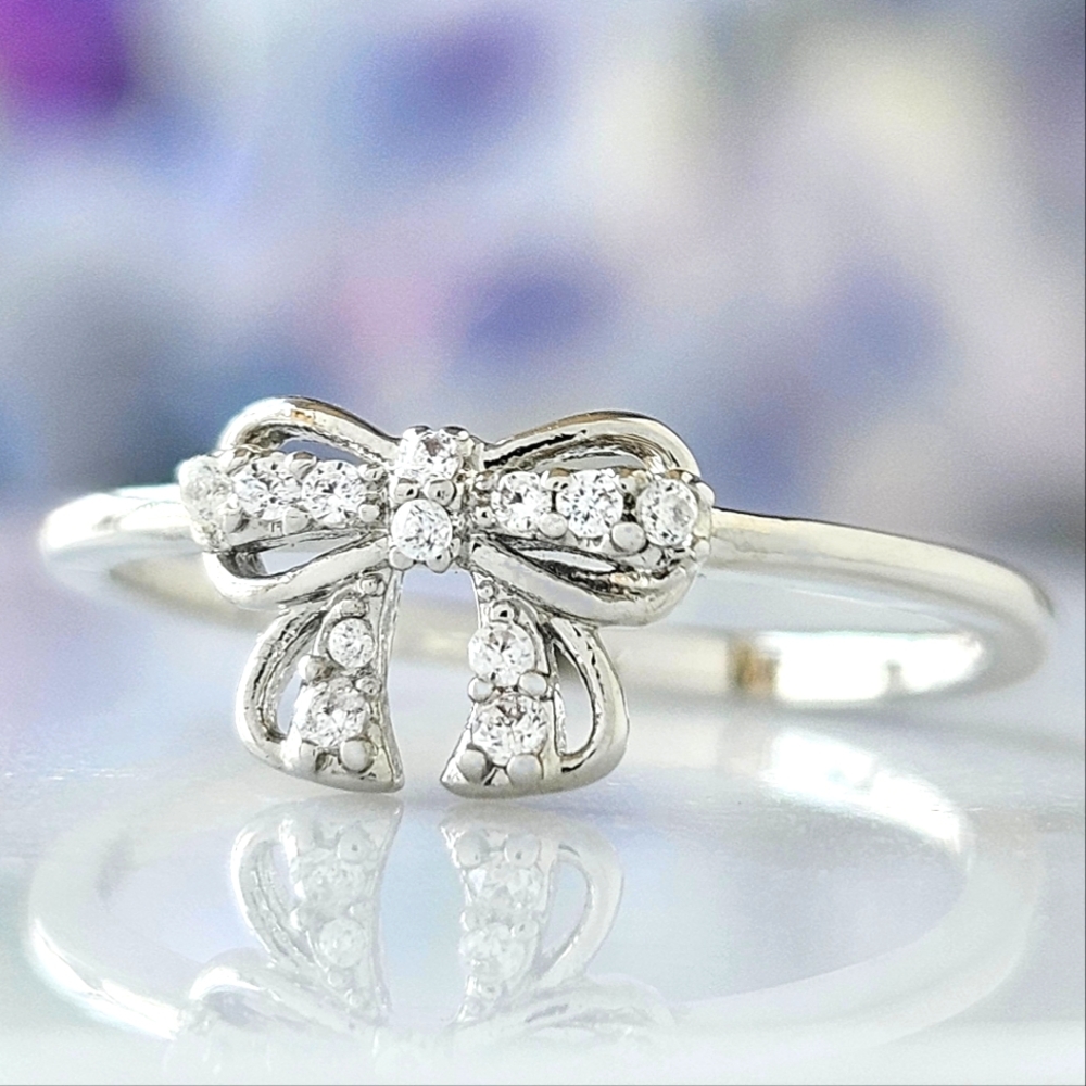 Dainty Bow Ring, Charmed Aroma